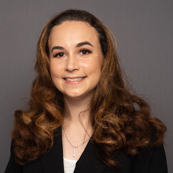 Portrait of Jessica Matthews, LCSW, LICSW, trauma therapist at the Manhattan Center for Trauma Studies